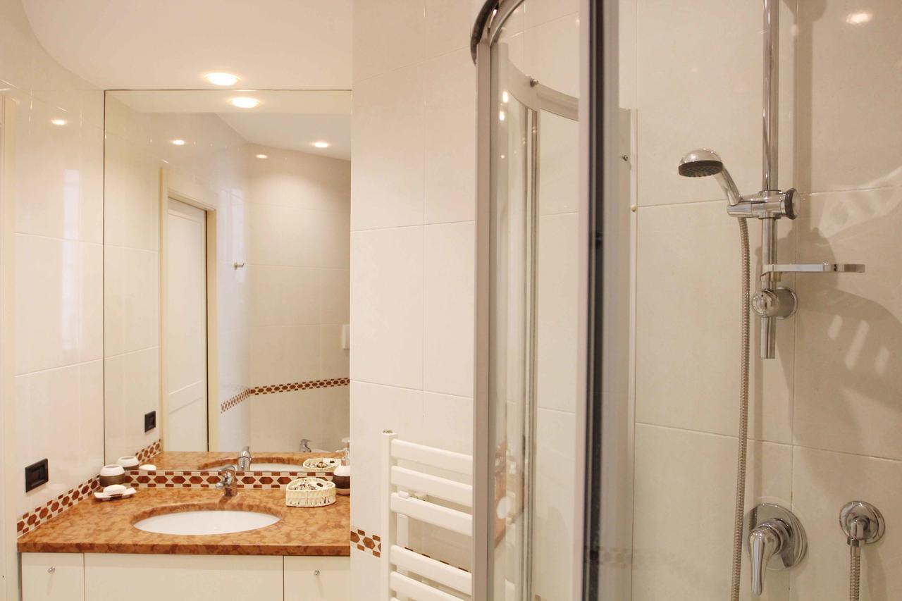 Apartment De Rossi Bari Luaran gambar