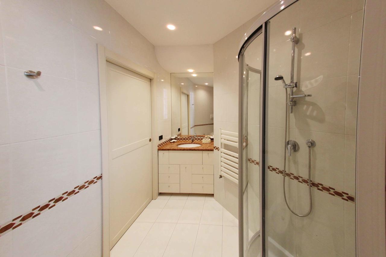 Apartment De Rossi Bari Luaran gambar