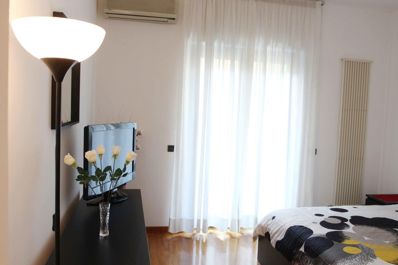 Apartment De Rossi Bari Luaran gambar