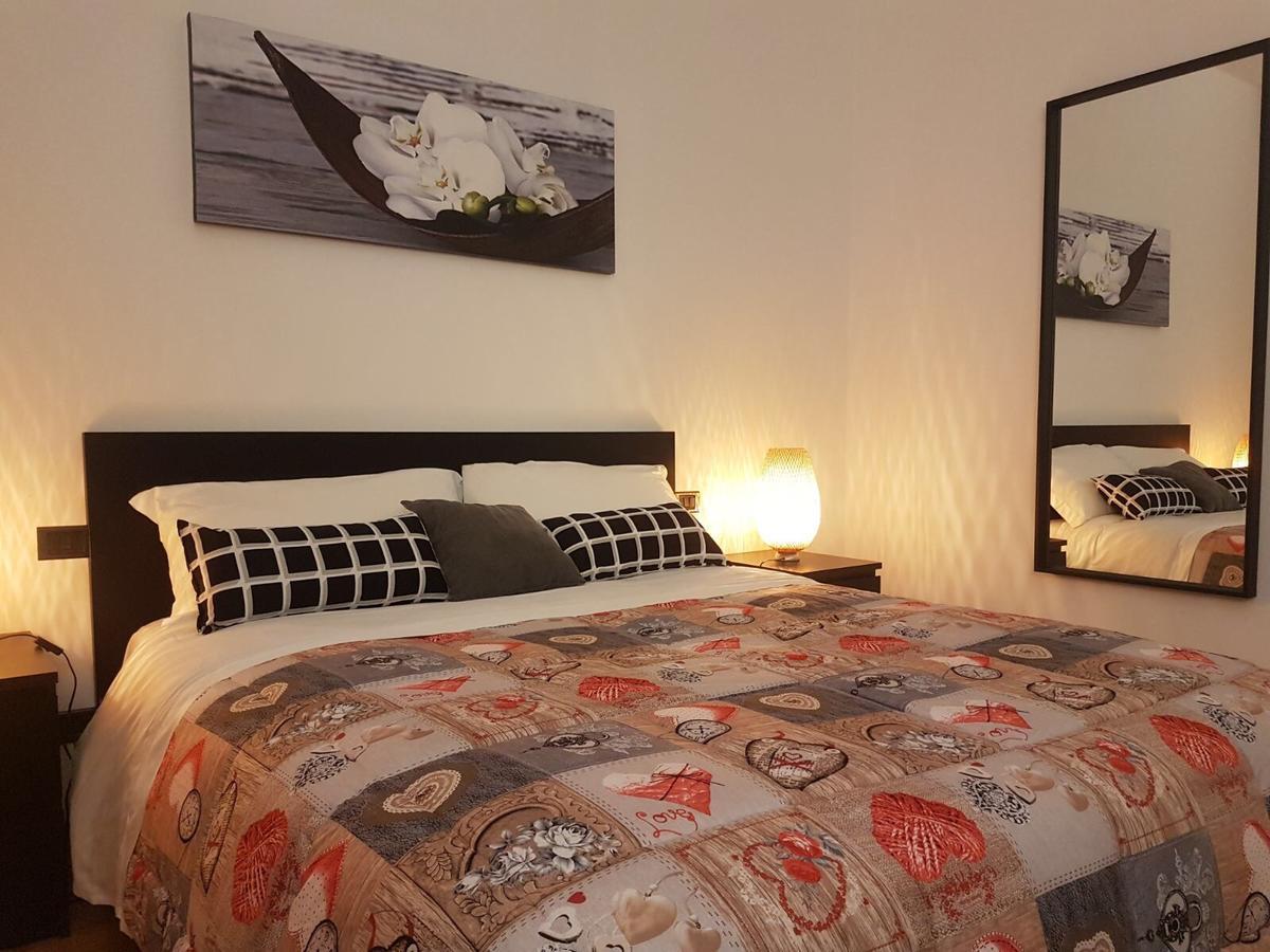 Apartment De Rossi Bari Luaran gambar